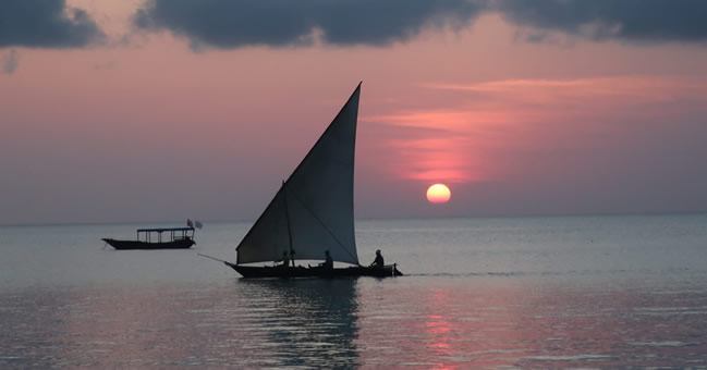 Honeymoon fund blog - Real Life Honeymoons: Uganda and Zanzibar